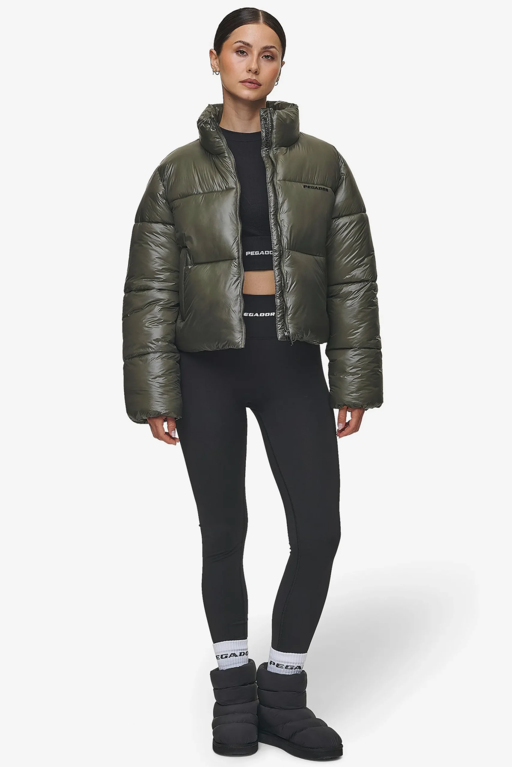 Pegador Georgia Light Glossy Puffer Jacket
