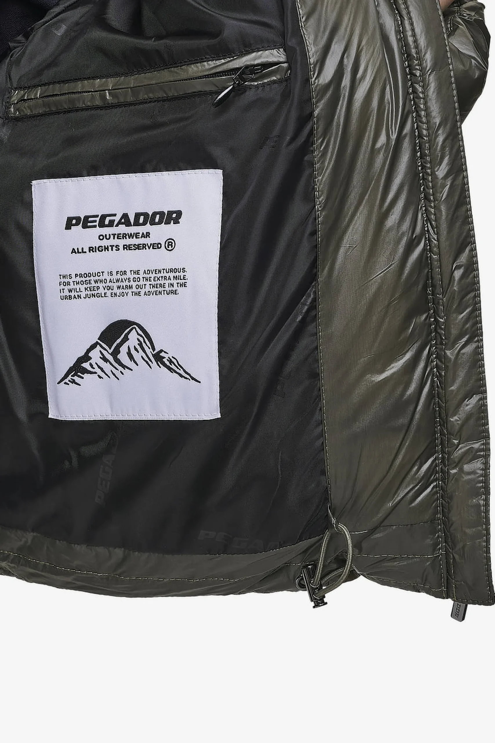 Pegador Georgia Light Glossy Puffer Jacket