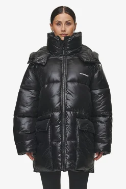Pegador Izzy Light Glossy Short Puffer Coat Black