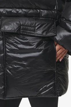 Pegador Izzy Light Glossy Short Puffer Coat Black