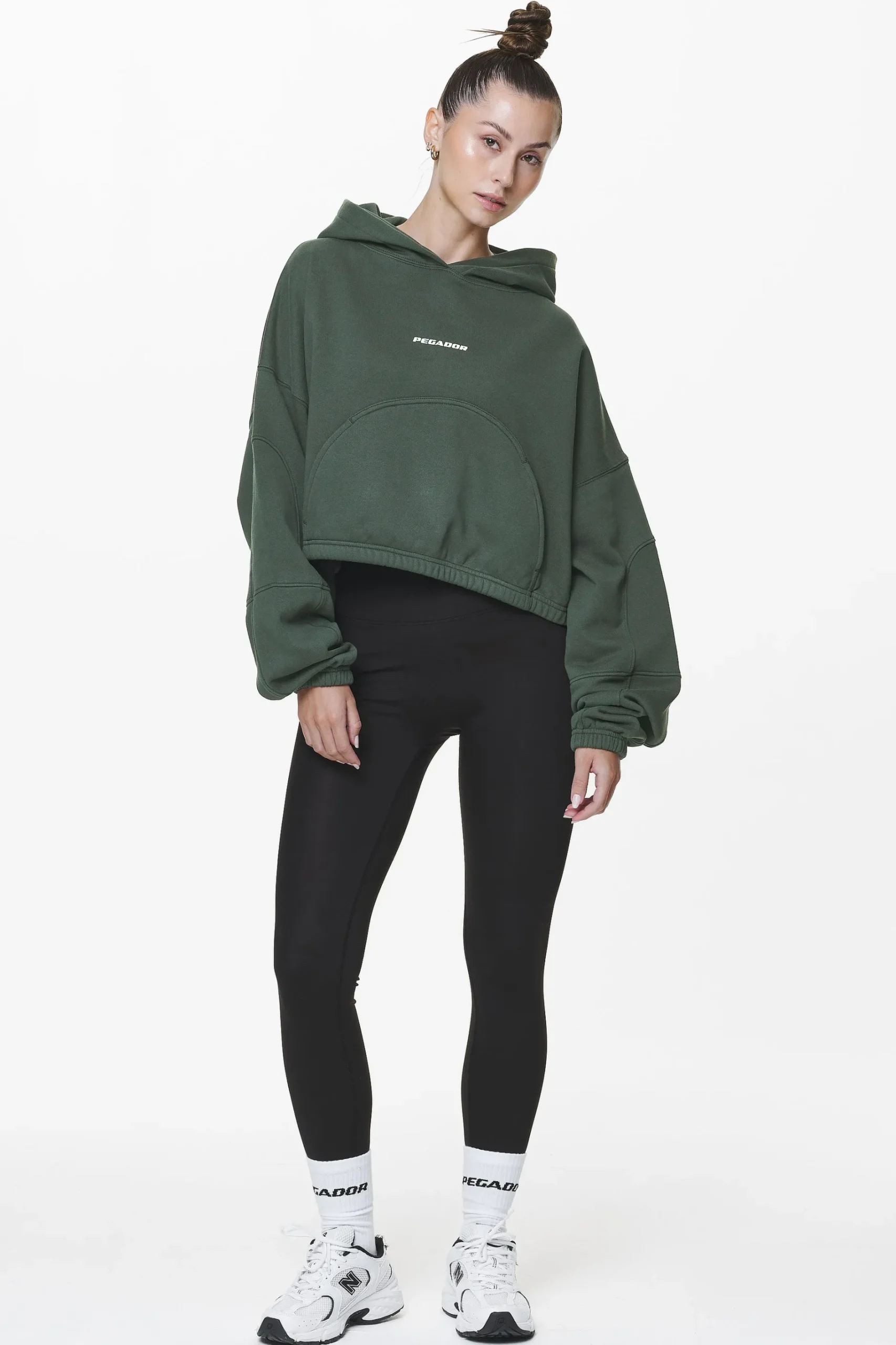 Pegador Skei Logo Oversized Cropped Hoodie