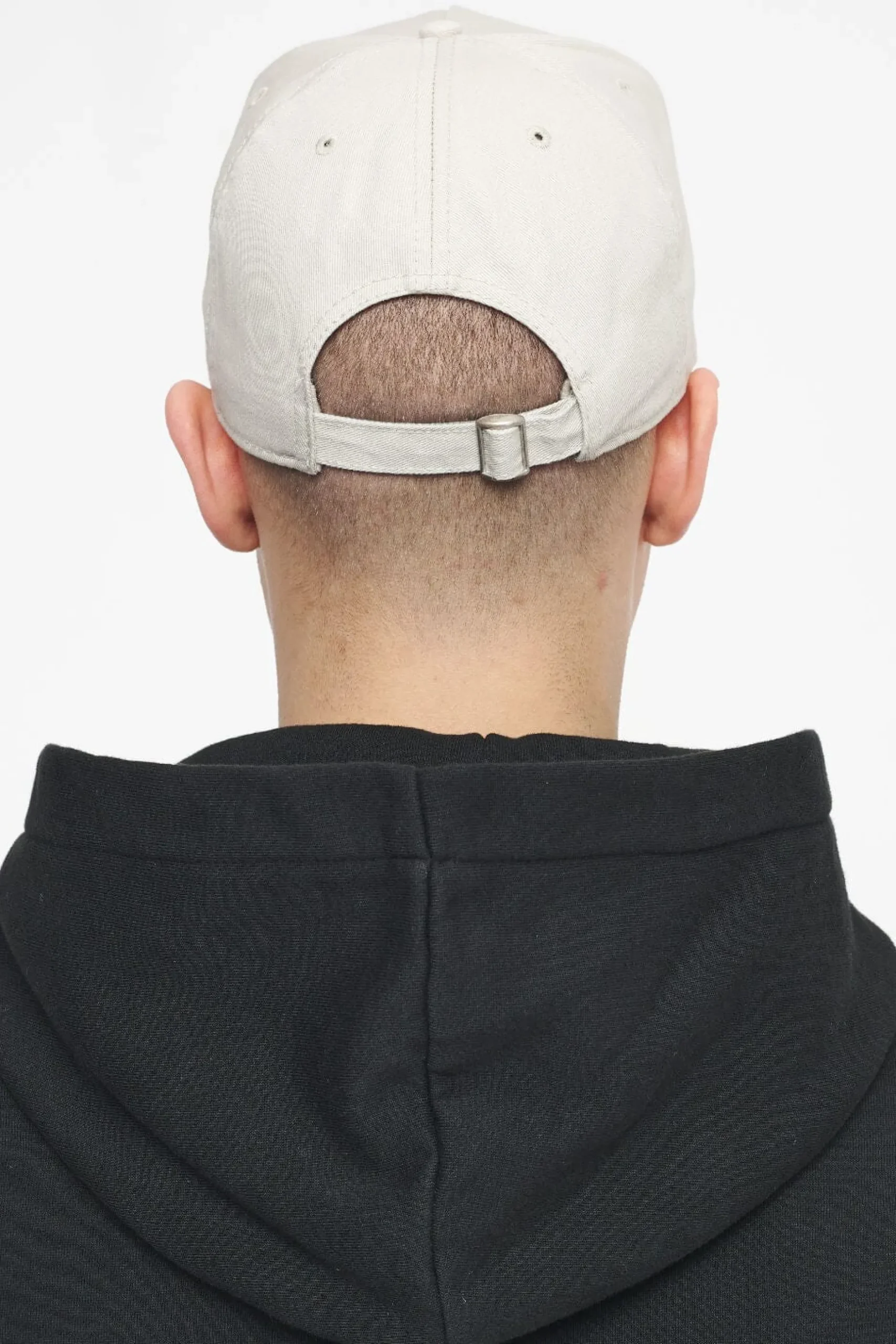 Pegador West Destroyed Cap Sand